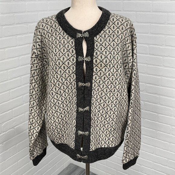 LL Bean Cardigan Women Large Beige Gray Diamond Metal Clasp Wool Norway Sweater - Picture 1 of 13